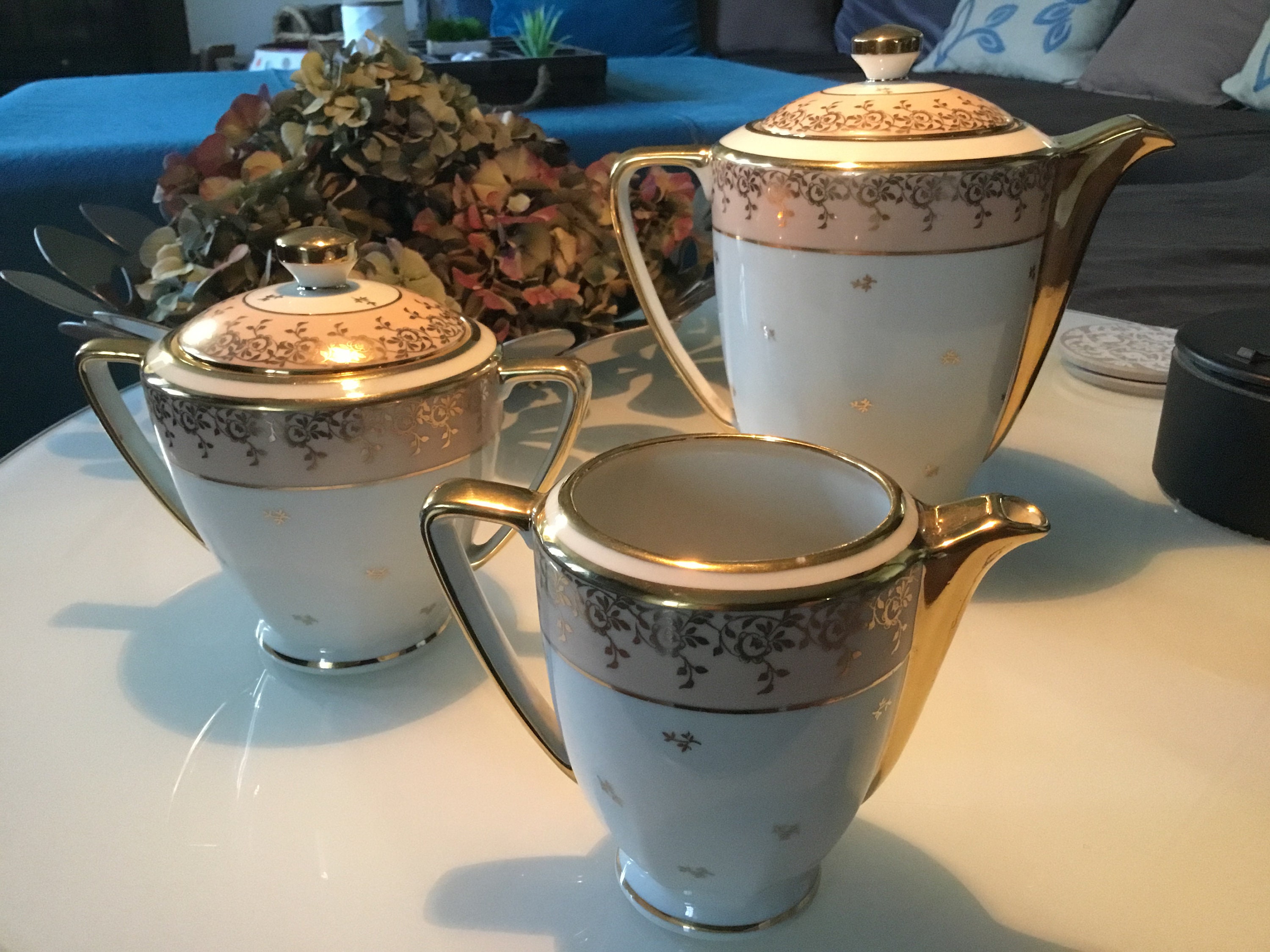 Ensemble Thé/Café en Porcelaine de Limoges, Rare Rose et Or Fine Limoges 3 Pièces Service ou Café