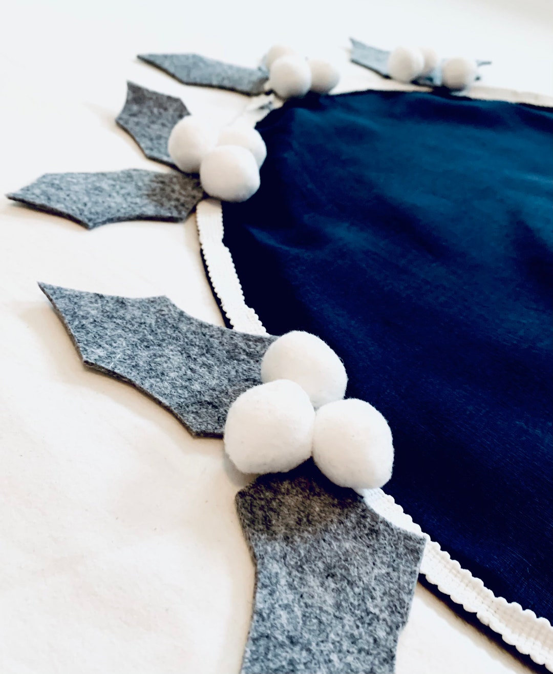 Navy Blue Tree Skirt Holly Berry Christmas Tree Skirt Felt Etsy