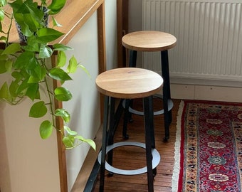 Bar stool, stool, loft, steel, wood, solid oak, industrial design, industrial look, cafe bistro, restaurant, seating area, bar counter