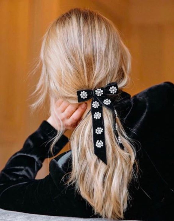 Retro Paris Fashion Black Velvet Rhinestone Bow Hair Clip  display picture 2
