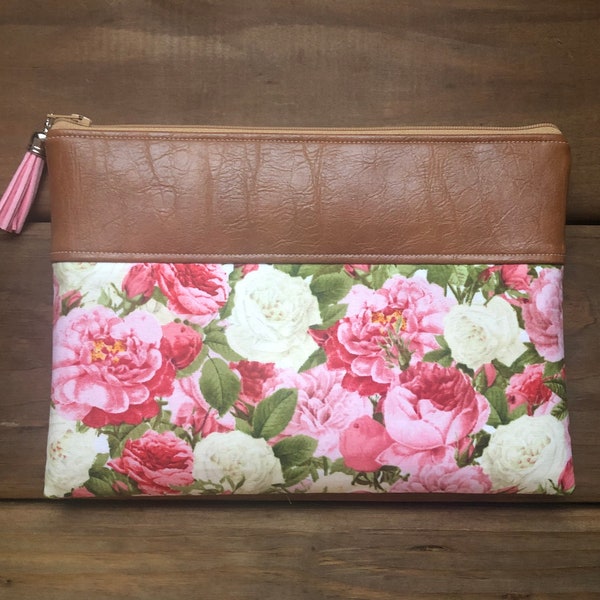 Vintage rose Bouquet Makeup Bag Zipper Pouch, Leather makeup Bag, Make up Bag, Teen Birthday Gift, Bridesmaid Gift, Pencil Pouch