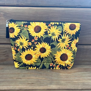 Sunflower Makeup Bag, boxed bag,  Purse Organizer Bag, Zipper Pouch, sunflower Pencil Case, Make Up Bag, Bridesmaid Gift