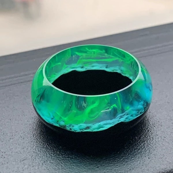 Aurora light - resin & real wood ring, aurora borealis, northern light, landscape, gift idea, one of a kind, secret woods, glow in dark