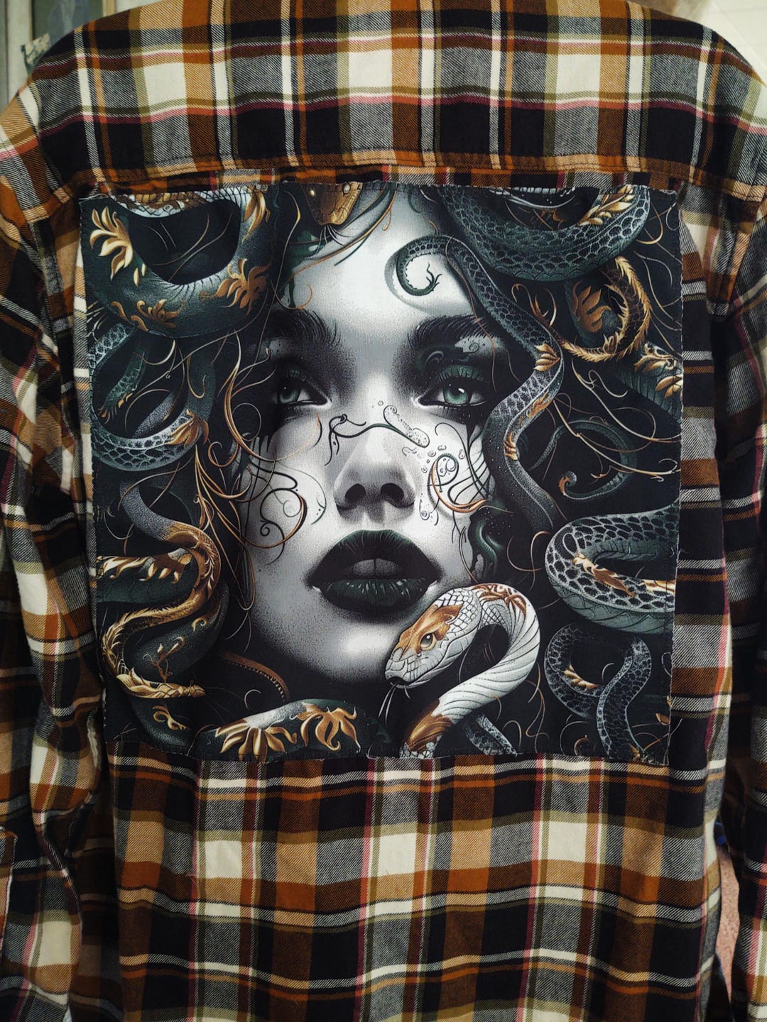 Medusa Flannel Shirt: Back Patch Graphic - Large Mens Size - Etsy