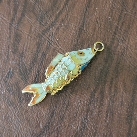 Vintage Enameled Articulated Fish Pendant, 3D Mec… - image 1