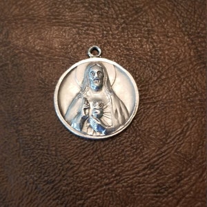 Vintage RR Sterling Silver Sacred Heart of Jesus Medal/Pendant, Nice Sized Pendant with Jesus Showing His Sacred Heart