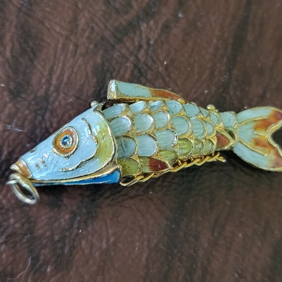 Vintage Enameled Articulated Fish Pendant, 3D Mec… - image 10