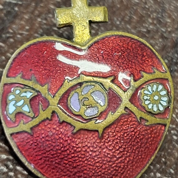 Vintage Enameled Sacred Heart Brooch, Gilt Brass … - image 8