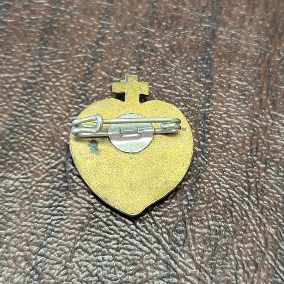 Vintage Enameled Sacred Heart Brooch, Gilt Brass … - image 9