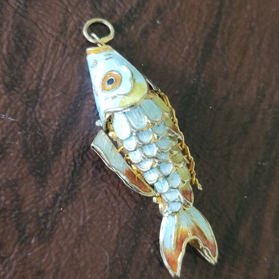 Vintage Enameled Articulated Fish Pendant, 3D Mec… - image 5