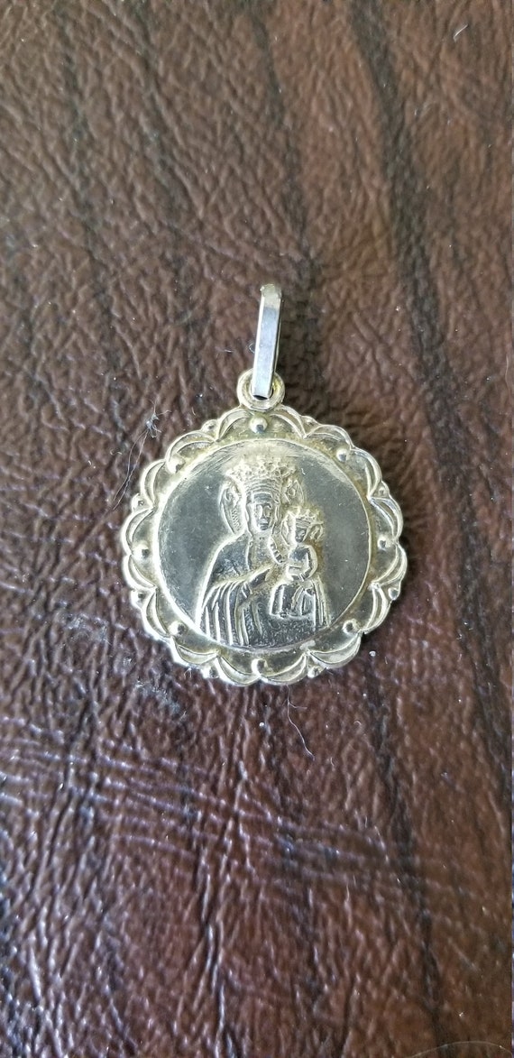 Beautiful Vintage Sterling Silver Religious Medal/