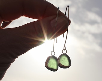 Sea Glass Threader Earrings. Green Sea Glass Drop Earrings. Silver Wrapped Dangle Earrings.  English Sea Glass. Silver Threader Earrings.