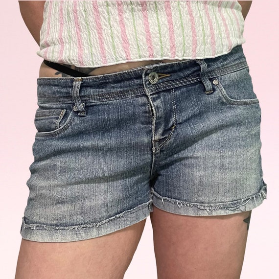 Vintage y2k-low-rise-denim-shorts - Gem