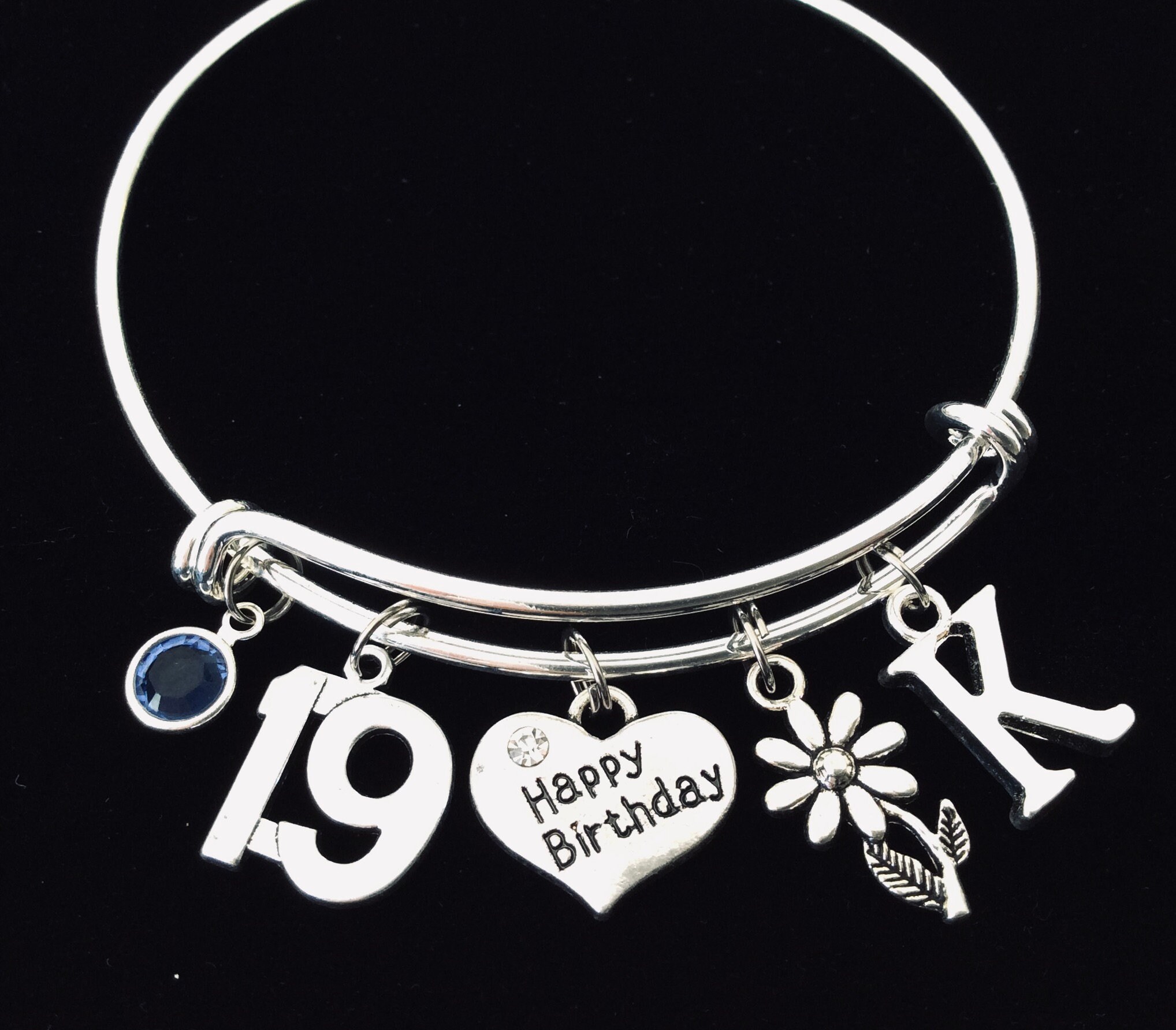 Iefshiny 19 Gifts for Girls Bracelet 19th Birthday Gifts for Girls Daughter Granddaughter Niece Teenage Girls, 19 Year Old Girl Gifts for Birthday