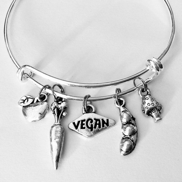 Bracelet de charme végétalien Bijoux végétaliens Réglable Taille unique Convient à tous Bracelet de charme extensible Champignon Carotte Pois Pomme