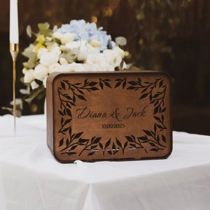 Boîte pour cartes de mariage en bois, boîte enveloppe personnalisée, boîte pour cartes unique, décoration de mariage rustique, décoration bohème de mariage, boîte à souvenirs personnalisée