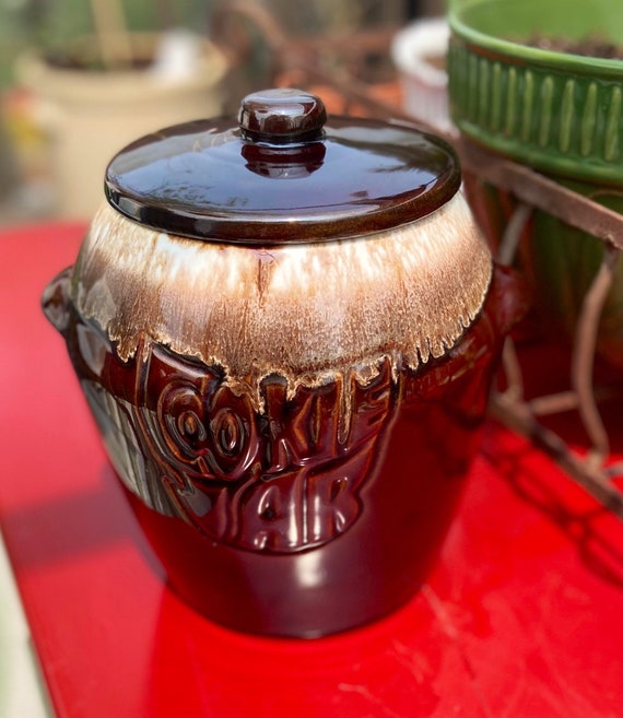 Vintage McCoy Pottery Drip Brown Glaze # 7024 USA COOKIE JAR With 