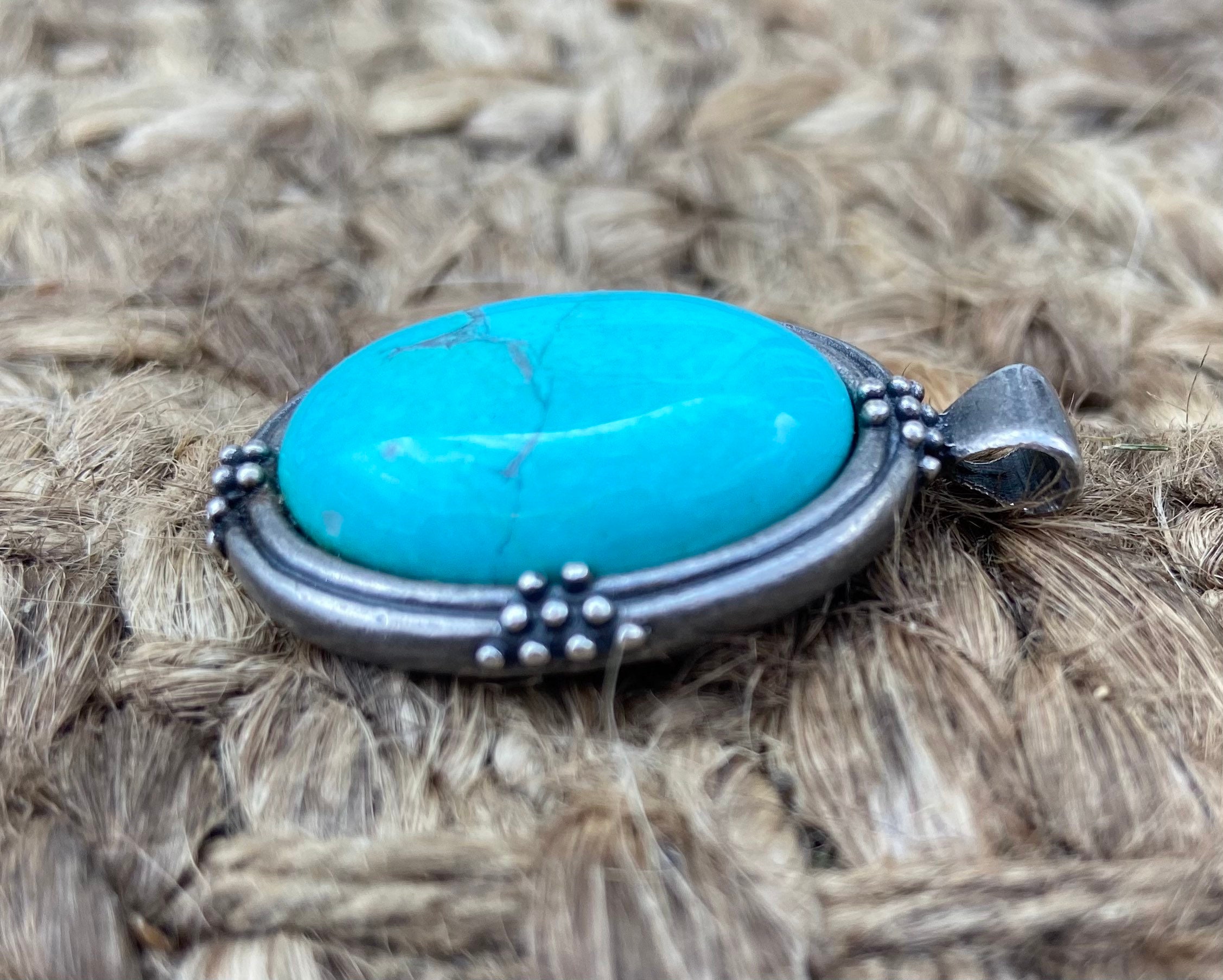 Pendentif Vintage Turquoise Des Années 50-60 - Tige Métal - Occasion