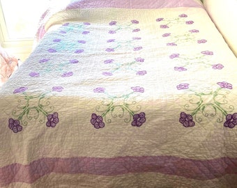 Vintage 1930’s White Handmade Embroidered Lilac Purple Floral Blanket/Cotten, Full Size Spring Quilt Blanket, Mother’s Day Gift, Cottage