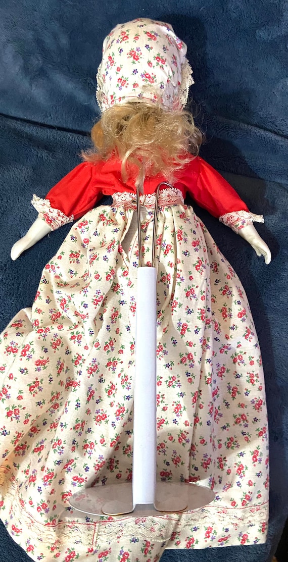 Why Antique Bisque Dolls Are Considered Creepy, Haunted & Scary.. 