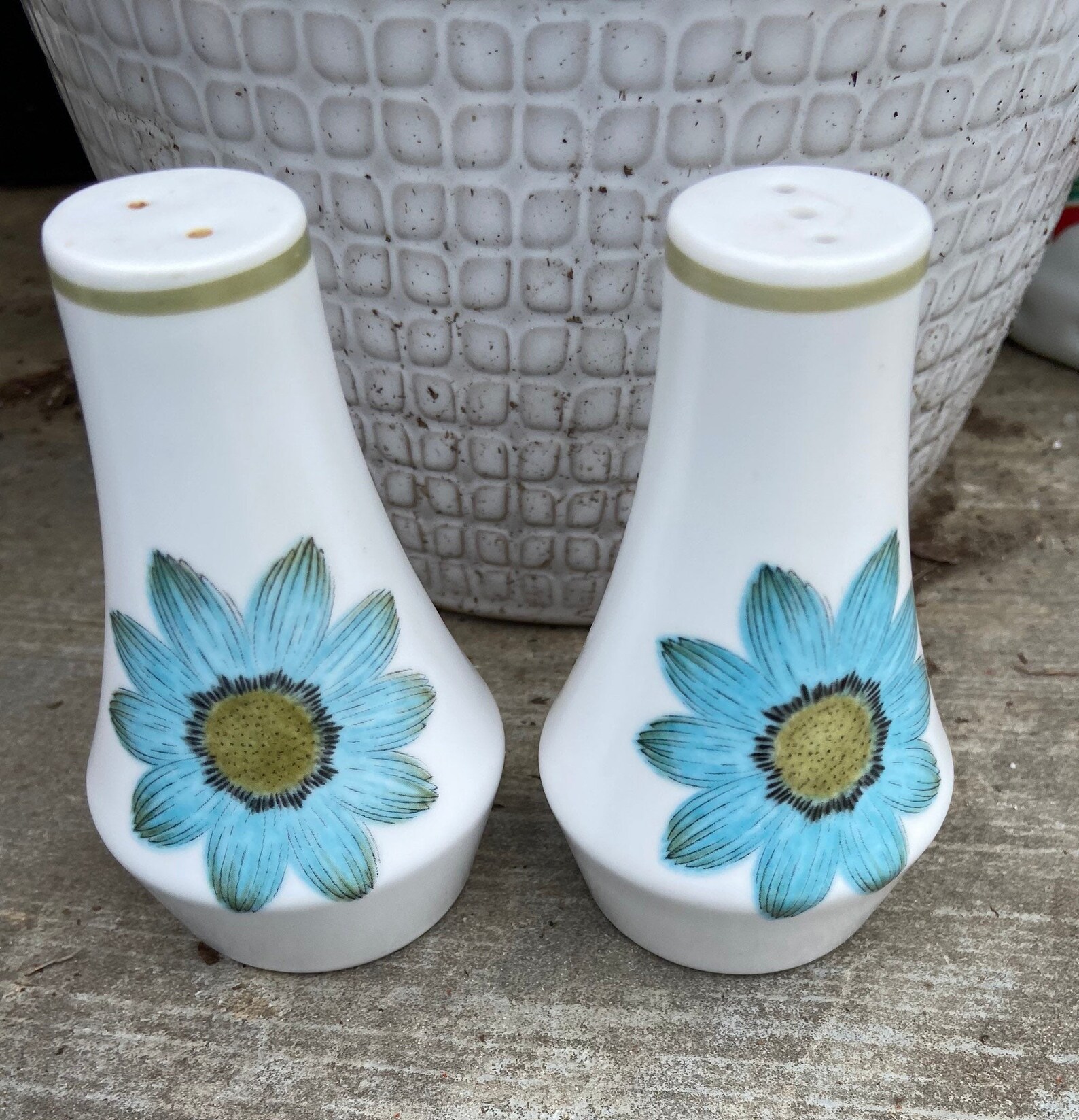 Vintage Noritake Ceramic Salt and Pepper Shakers 9001 Blue Etsy