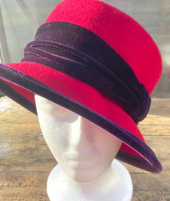 Vintage Wool Red Winter Hat With Purple Crush Vel… - image 8