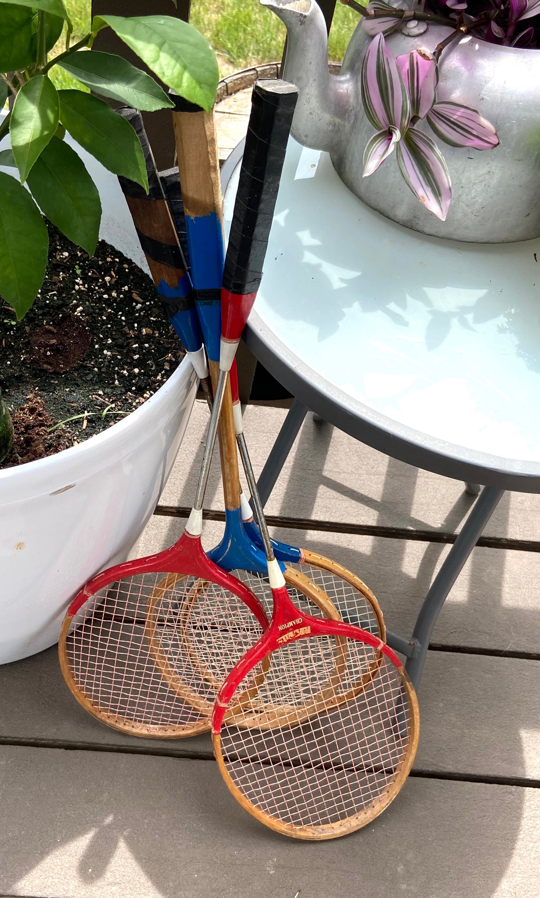 Vintage Badminton Set including 4 Wooden Rackets and 2 Shuttlecock (Sport)