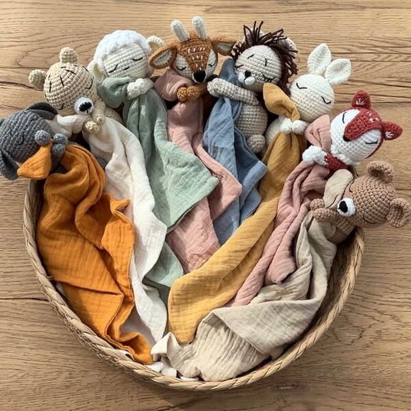 Schnuffeltuch Häkeltier personalisiert Musselintuch Baby Fuchs Hase Geburt Babygeschenk Babyspielzeug Junge Mädchen Geschenkidee Musselin