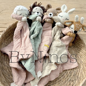 Doudou crochet jouet personnalisé mousseline tissu bébé renard lapin naissance bébé cadeau bébé jouet garçon fille idée cadeau mousseline image 2