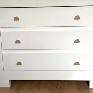 Möbelgriffe Holz Eiche Wolke Hemnes Wickeltisch Schrank Schublade Tür Knopf Wolken Kinderzimmer Kommode Knauf Baby Geschenkidee Kinder zdjęcie 2