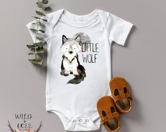 Little Wolf Onesie, Body de lobo bebé, linda camisa de animales del bosque, nuevo en el paquete Onesie, lindo regalo de baby shower de lobo, traje de lobo recién nacido