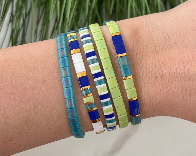 LIME GREEN & BLUE DEMI BEADED BRACELET main image 1