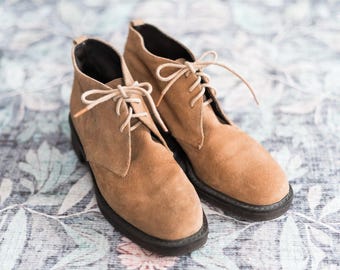 VTG Evan Picone Distressed Suede Desert Boots Womens 6M Tan Made in Spain Brown
