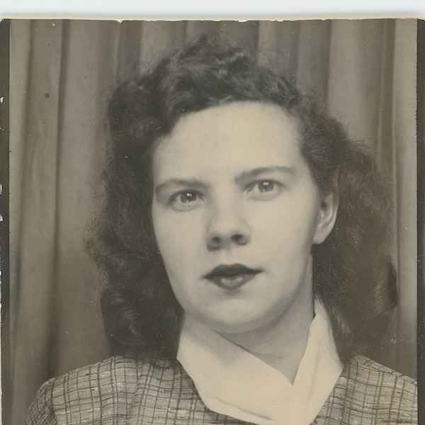 PAULINE 1950's Girl in Plaid : Photo Booth Vintage American Working Woman Secretary Snapshot Small Size Serious Beauty