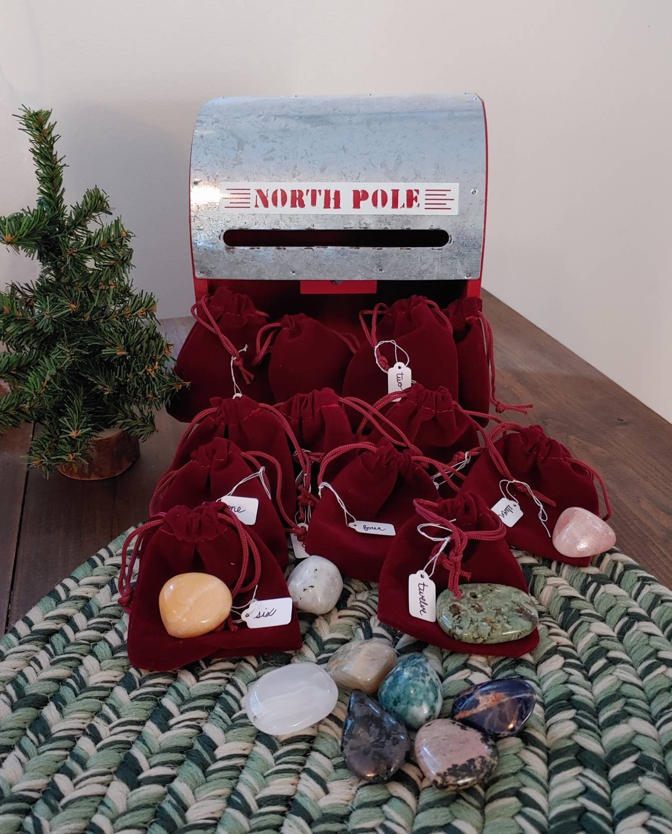 Advent Calendar 2022 Healing Crystal Christmas 24 Days Countdown Advent Calendar 2022 Healing Crystal Christmas 24 Days Countdown