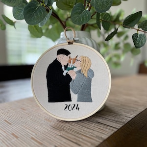 Standard Couples Embroidery Portrait Ornament