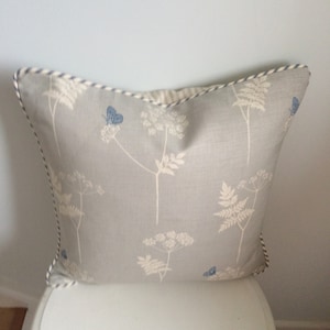 Vanessa Arbuthnott Cow Parsley Pioed Cushion Cover Clay & Cornflower 45cm