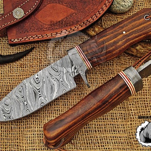 Handmade Damascus Steel Skinner Knife with Walnut Handle & Sheath