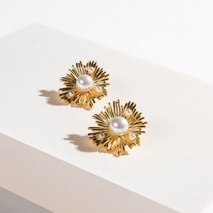 Gold Sunflower Pearl Earrings: Vintage Bridal Statement Studs