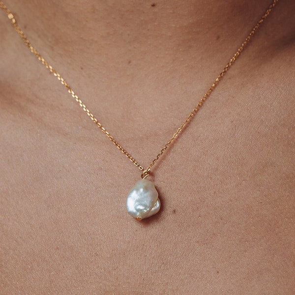 Natural baroque pearl pendant necklace, irregular, bumpy, genuine freshwater pearls, flat pearls, unique, one of a kind, varied shapes