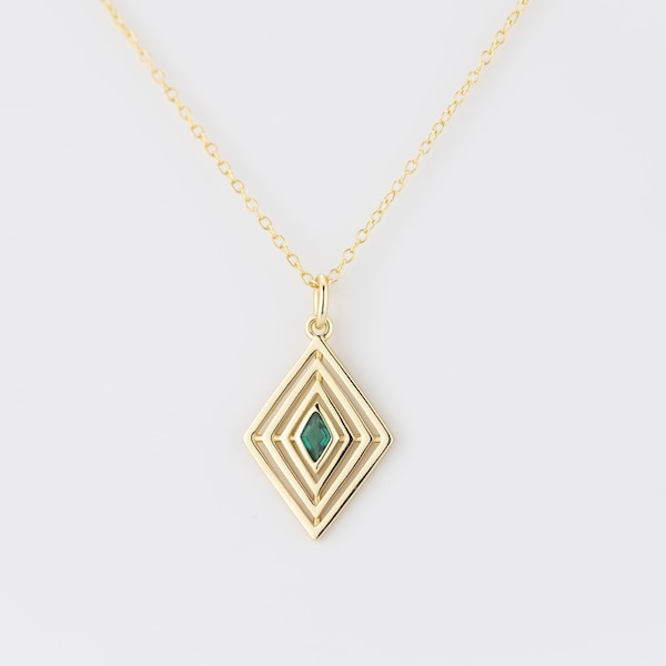 Smaragd Raute Halskette, Art Deco, geometrisch, hohl geschnitten, Boho Vintage-Stil, minimalistisch, einzigartig grün cz, rautenförmiger Goldanhänger