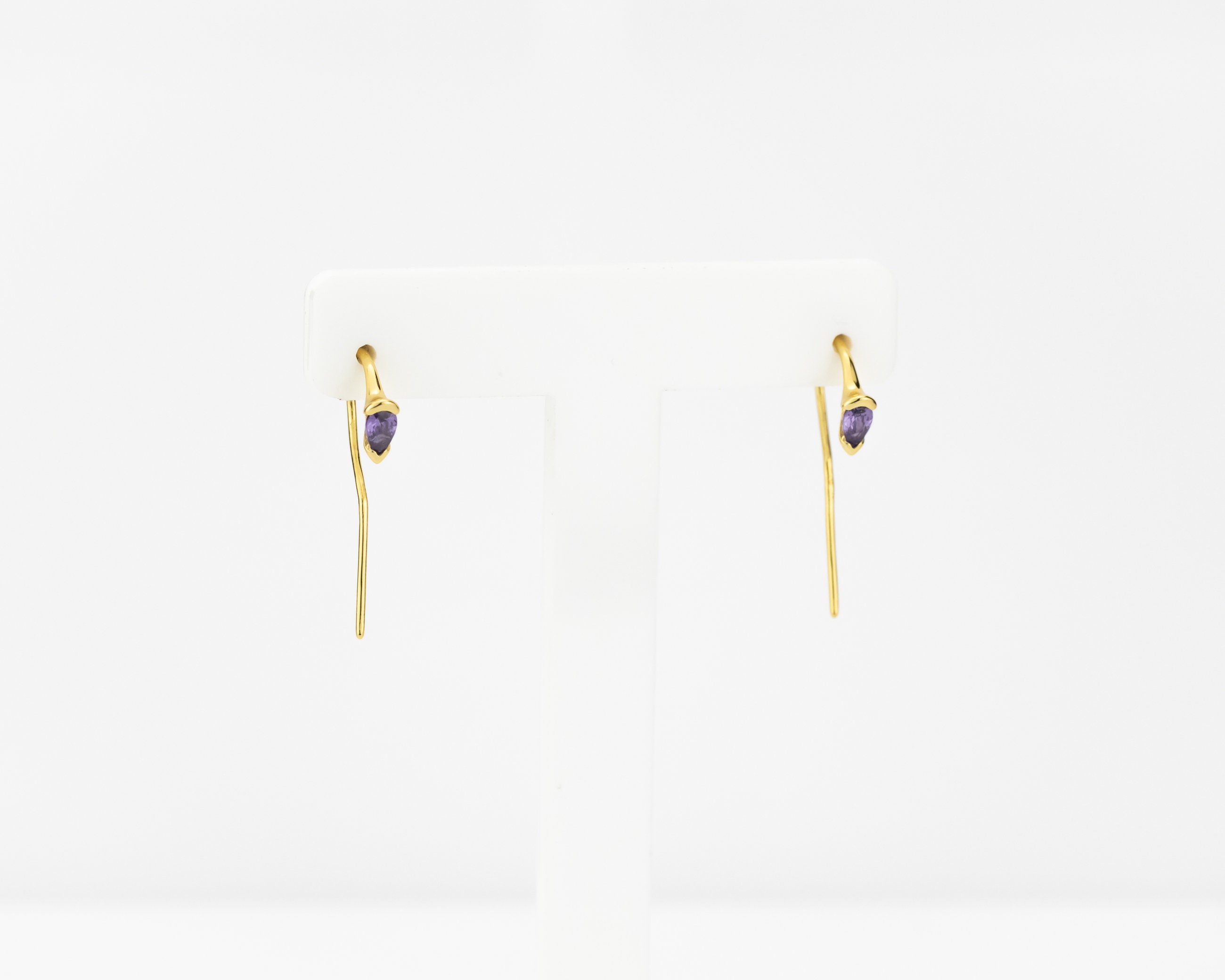 ゴールドメッキスターリングシルバーCZドロップイヤリング：アメジストペアカットフープ - Etsy 日本