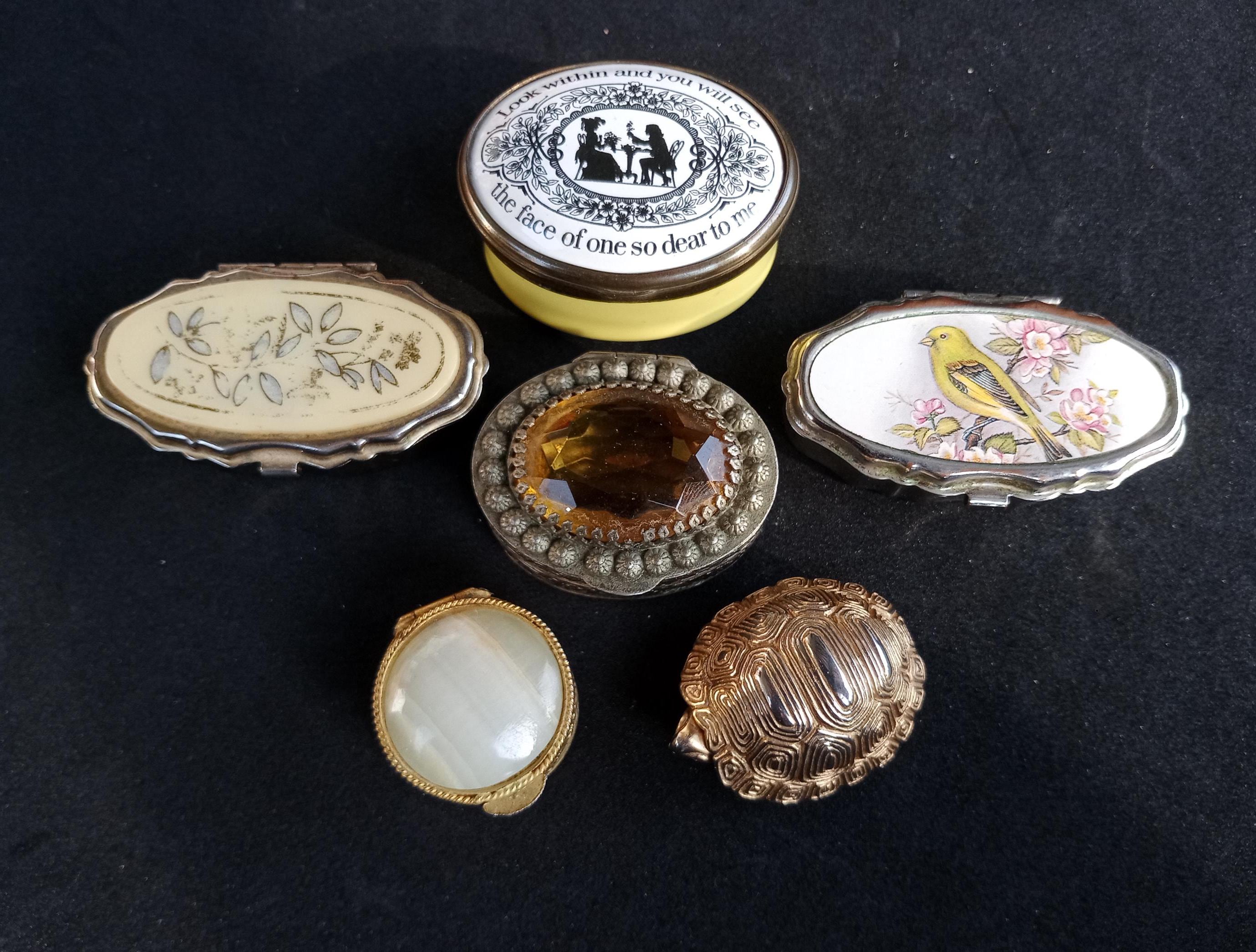 Yellow lover Vintage metal miniature box for pills, weed, rings Glass enamel brass miniature box, gold colour. 70s 80s 90s. Colorfull