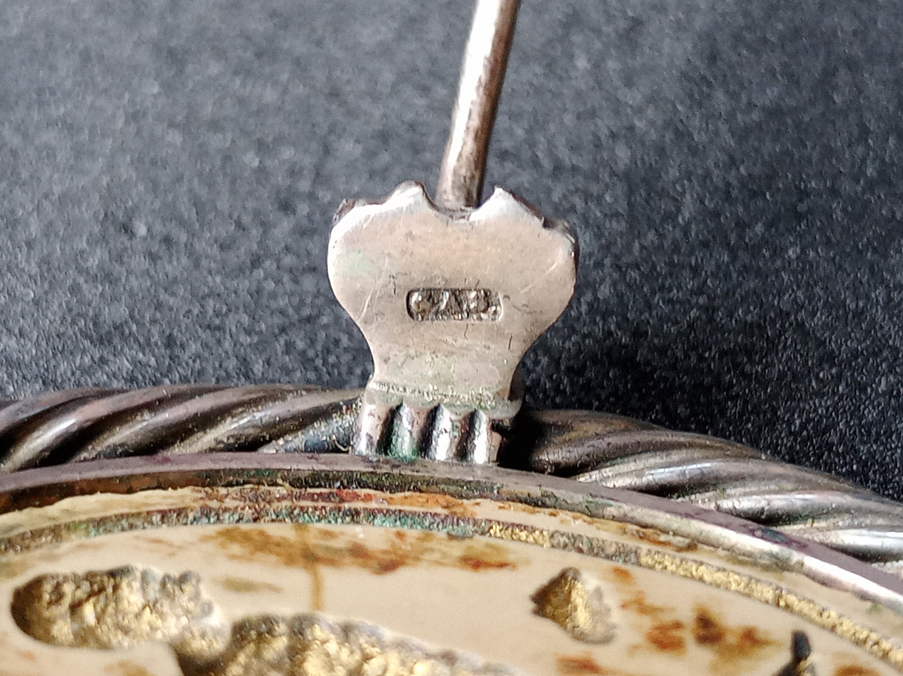 Broche Vintage Saint-Georges Et Le Dragon - Argent - Signée Georg Adam Scheid - Pièce Ancienne Et Détaillée - Occasion