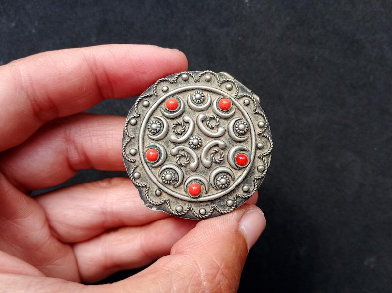 Vintage metal box with berber or arabic style, antique, miniature, tiny, box for ring, beautiful and artistic handmade boxes for jewells image 11
