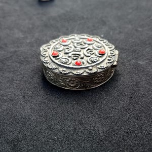 Vintage metal box with berber or arabic style, antique, miniature, tiny, box for ring, beautiful and artistic handmade boxes for jewells image 12