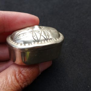 Vintage metal box with berber or arabic style, antique, miniature, tiny, box for ring, beautiful and artistic handmade boxes for jewells image 14