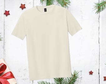 Gildan Softsyle Natural Shirt Mockup | Natürliches T-Shirt Mock-up | Trendiges gemütliches Weihnachtsherbst-Boho-Ästhetik-T-Shirt
