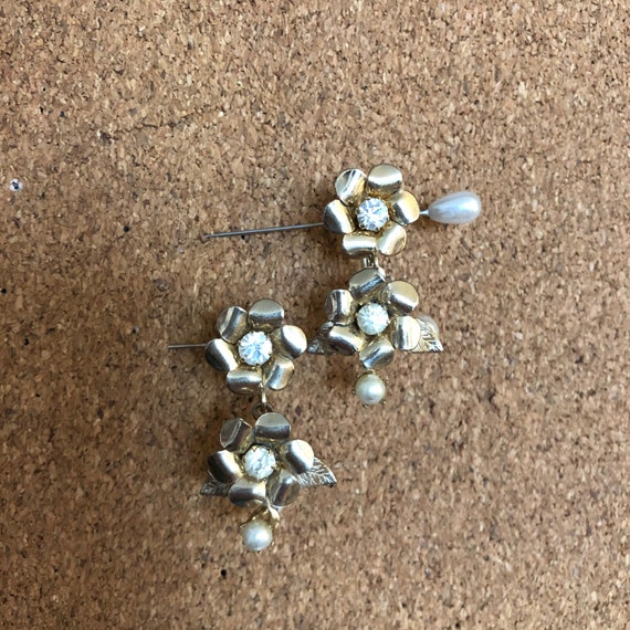 Vintage Signed Coro screw back dangle earrings - image 2