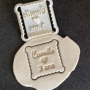 Personalized square fluted cookie cutter First name and age image 1